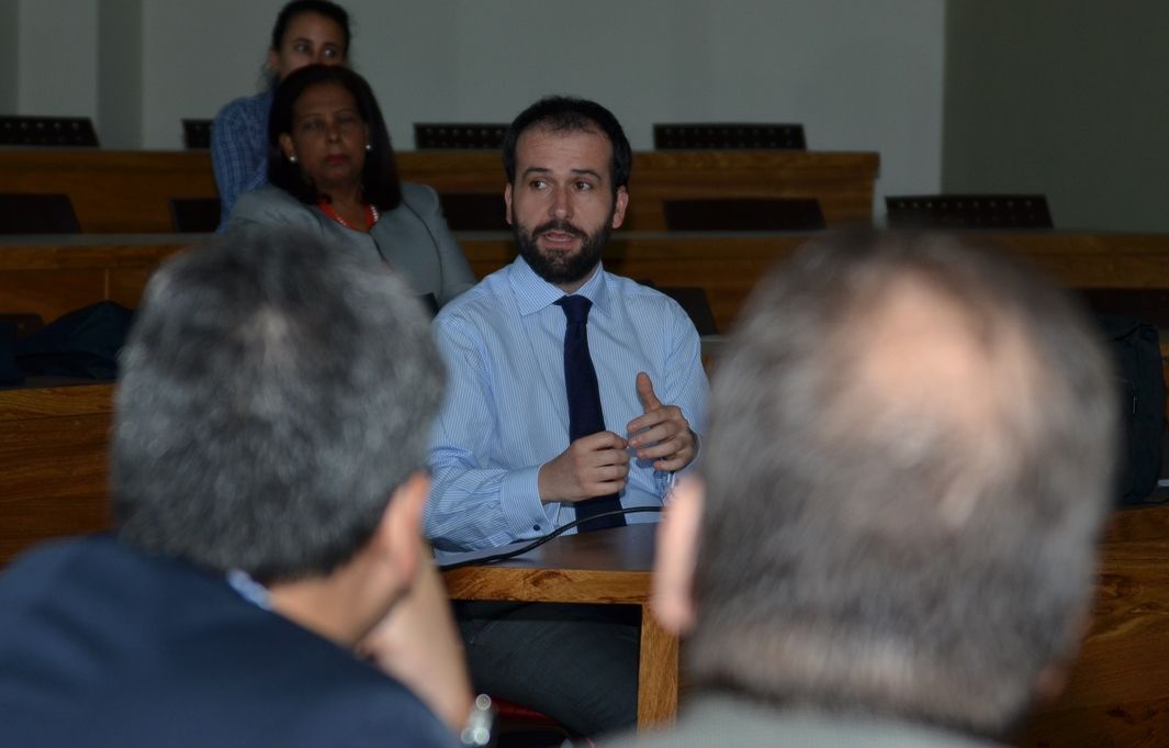 ?p=image&amp;src=%7B%22file%22%3A%22images%2Fprensa%2FDSC_2354 Instituto Tecnol&oacute;gico de Santo Domingo - Un mundo financiero cada vez m&aacute;s interconectado