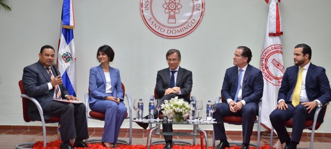 ?p=image&amp;src=%7B%22file%22%3A%22images%2Fnews%2FSextoForoNegocios Instituto Tecnol&oacute;gico de Santo Domingo - Notas de prensa