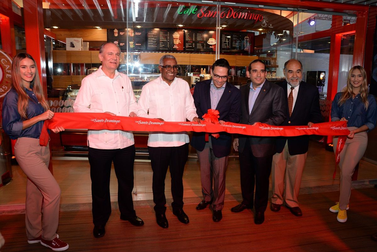 ?p=image&amp;src=%7B%22file%22%3A%22images%2Fnews%2FInauguracioncafeSD Instituto Tecnol&oacute;gico de Santo Domingo - Inauguran en INTEC sucursal  de Santo Domingo Coffee Shop 