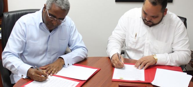 ?p=image&amp;src=%7B%22file%22%3A%22images%2Fprensa%2FFirma+acuerdo Instituto Tecnol&oacute;gico de Santo Domingo - Notas de prensa