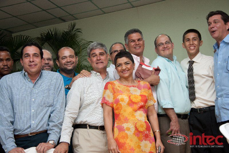 ?p=image&amp;src=%7B%22file%22%3A%22images%2Fprensa%2F209 Instituto Tecnol&oacute;gico de Santo Domingo - Egresados de 1985 se reencuentran en INTEC