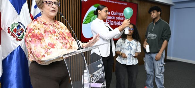 ?p=image&src=%7B%22file%22%3A%22images%2Fnews%2FJeannetteChaljubChemistry Instituto Tecnológico de Santo Domingo - Press releases