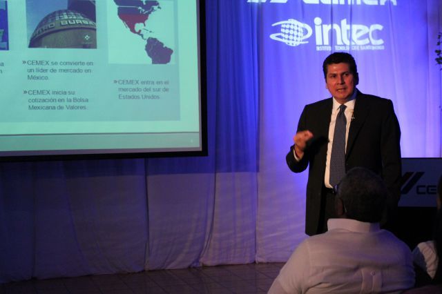 ?p=image&amp;src=%7B%22file%22%3A%22images%2Fprensa%2F393 Instituto Tecnol&oacute;gico de Santo Domingo - Presidente de CEMEX dicta charla a estudiantes de INTEC