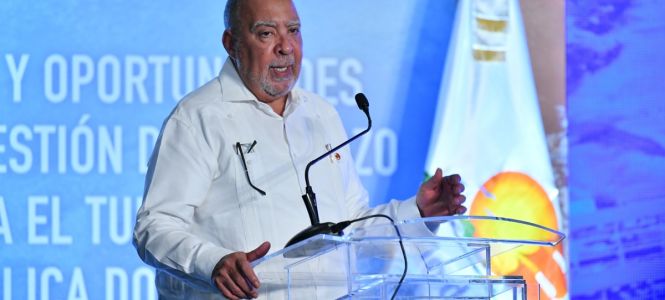 ?p=image&amp;src=%7B%22file%22%3A%22images%2Fzoo%2Fuploads%2FJulioSanchez Instituto Tecnol&oacute;gico de Santo Domingo - Notas de prensa