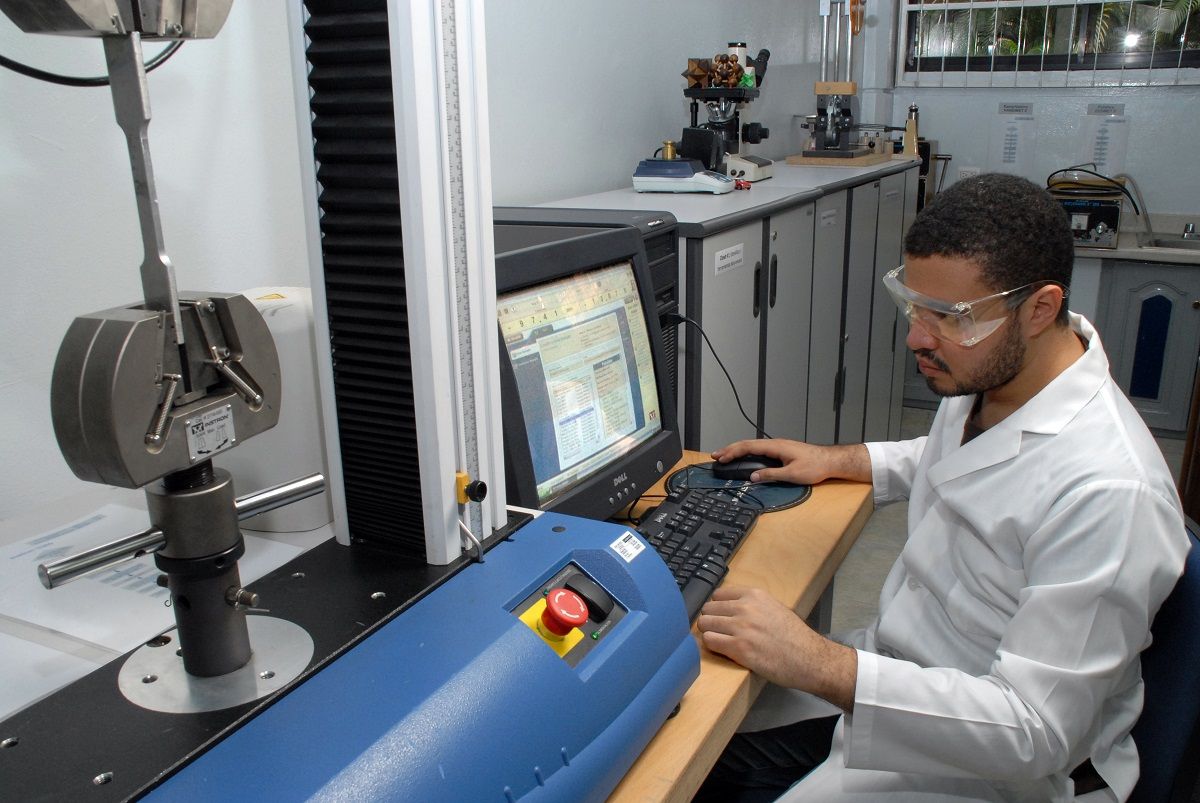 ?p=image&amp;src=%7B%22file%22%3A%22images%2Fnews%2FFoto+Laboratorio+de+Materiales+del+INTEC Instituto Tecnol&oacute;gico de Santo Domingo - Otorgan por tercera vez acreditaci&oacute;n internacional al Laboratorio Ensayo de Materiales del INTEC 