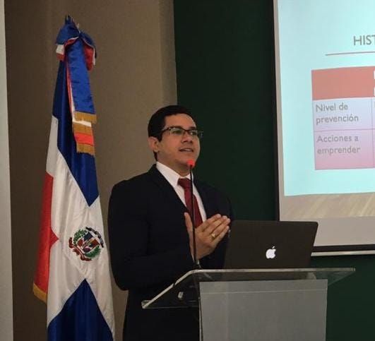 ?p=image&amp;src=%7B%22file%22%3A%22images%2Fnews%2FDoctor+Eladio+Prez+coordinador+del+OSES-INTEC Instituto Tecnol&oacute;gico de Santo Domingo - OSES-INTEC valora atractivas pruebas r&aacute;pidas para detecci&oacute;n del COVID-19 y reactivaci&oacute;n econ&oacute;mica de RD