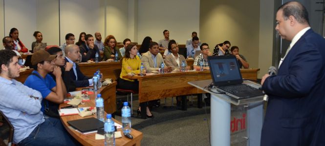 ?p=image&amp;src=%7B%22file%22%3A%22images%2Fnews%2FGestiondeProyectos Instituto Tecnol&oacute;gico de Santo Domingo - Notas de prensa