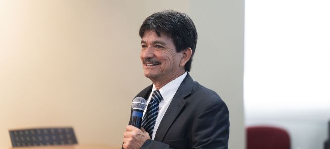 ?p=image&amp;src=%7B%22file%22%3A%22images%2Fzoo%2Fuploads%2F105+Charla+ESET Instituto Tecnol&oacute;gico de Santo Domingo - Notas de prensa