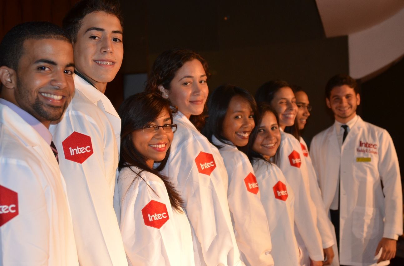 ?p=image&amp;src=%7B%22file%22%3A%22images%2Fprensa%2FDSC_4073 Instituto Tecnol&oacute;gico de Santo Domingo - Medicina celebra Primer Acto de Investidura de la Bata Blanca