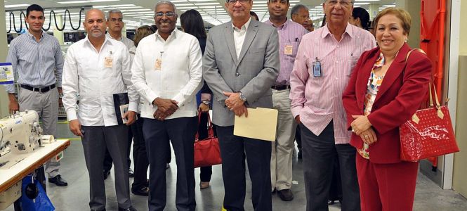 ?p=image&amp;src=%7B%22file%22%3A%22images%2Fprensa%2Fvisita Instituto Tecnol&oacute;gico de Santo Domingo - Notas de prensa