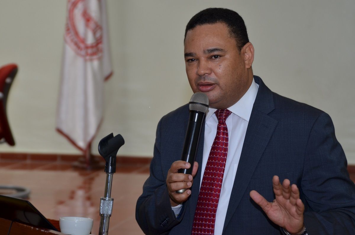 ?p=image&amp;src=%7B%22file%22%3A%22images%2Fnews%2FFranklinVasquez Instituto Tecnol&oacute;gico de Santo Domingo -  Analizar&aacute;n importancia de la reputaci&oacute;n como activo para los grupos familiares empresariales