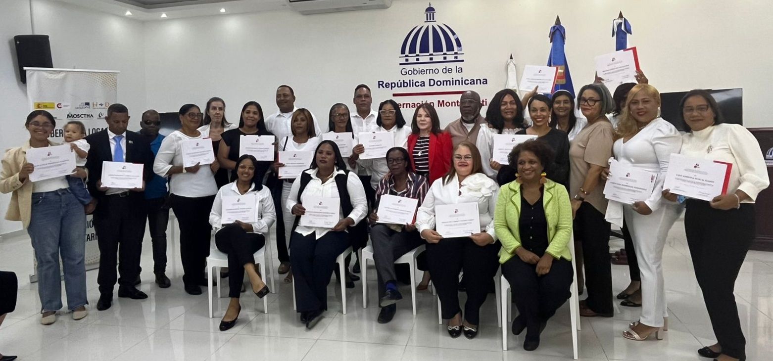 ?p=image&amp;src=%7B%22file%22%3A%22images%2Fnews%2FGenero-1 Instituto Tecnol&oacute;gico de Santo Domingo - Representantes de organizaciones comunitarias y gubernamentales se graduaron de diplomado sobre derechos humanos y prevenci&oacute;n de la violencia de g&eacute;nero