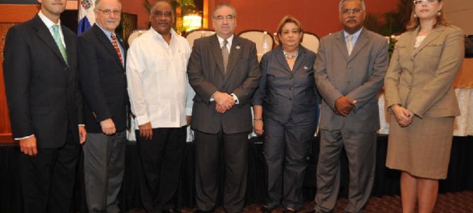 ?p=image&amp;src=%7B%22file%22%3A%22images%2Fprensa%2F376 Instituto Tecnol&oacute;gico de Santo Domingo - Notas de prensa