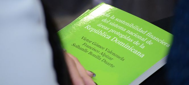 ?p=image&amp;src=%7B%22file%22%3A%22images%2Fnews%2FLibroAreasProtegidas Instituto Tecnol&oacute;gico de Santo Domingo - Notas de prensa