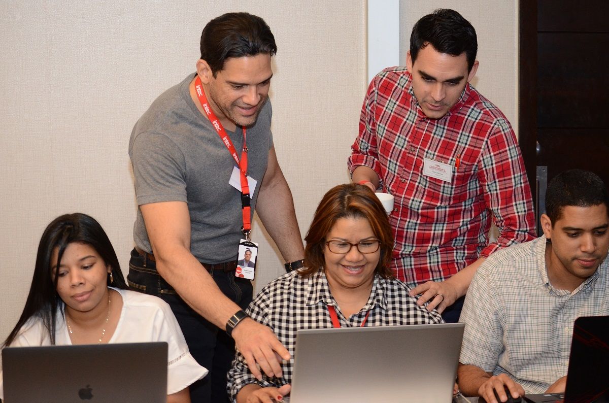 ?p=image&amp;src=%7B%22file%22%3A%22images%2Fnews%2FTallerInvestigacion Instituto Tecnol&oacute;gico de Santo Domingo - Un taller intensivo para formular propuestas de investigaci&oacute;n