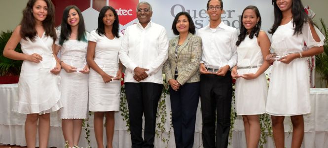 ?p=image&amp;src=%7B%22file%22%3A%22images%2Fprensa%2FGanadores+PIES+en+categorias+liceos+y+colegios Instituto Tecnol&oacute;gico de Santo Domingo - Notas de prensa