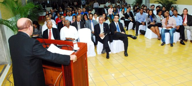 ?p=image&amp;src=%7B%22file%22%3A%22images%2Fprensa%2Ftemistoclesmontas-1 Instituto Tecnol&oacute;gico de Santo Domingo - Notas de prensa