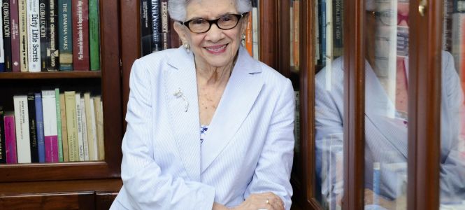 ?p=image&amp;src=%7B%22file%22%3A%22images%2Fnews%2FYvelisse Instituto Tecnol&oacute;gico de Santo Domingo - Notas de prensa