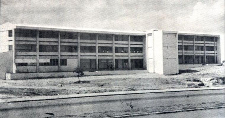 ?p=image&amp;src=%7B%22file%22%3A%22images%2Facerca-de-intec%2Fdatos-e-historia%2F80%2Fedificio Instituto Tecnol&oacute;gico de Santo Domingo - Historia