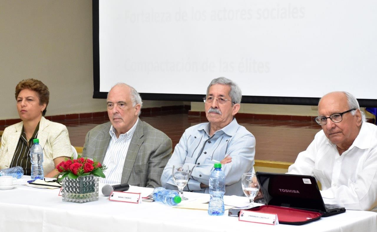 ?p=image&amp;src=%7B%22file%22%3A%22images%2Fnews%2Ffoto+DIA Instituto Tecnol&oacute;gico de Santo Domingo - Expertos aseguran que a&ntilde;o 2020 ser&aacute; poco positivo en t&eacute;rminos econ&oacute;micos y habr&aacute; inestabilidad pol&iacute;tica