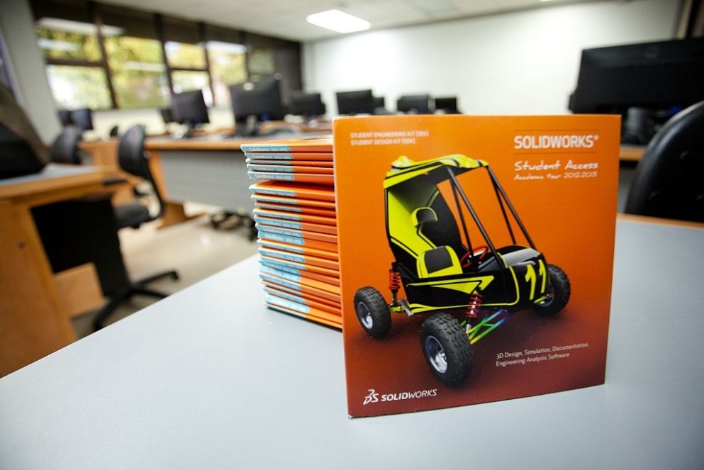 ?p=image&amp;src=%7B%22file%22%3A%22images%2Fprensa%2F20121102+Student+Access+005 Instituto Tecnol&oacute;gico de Santo Domingo - INTEC adquiere  licencias SolidWorks 