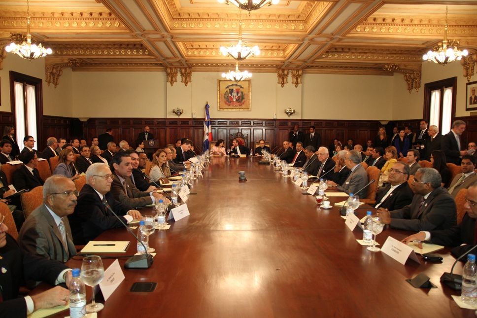 ?p=image&amp;src=%7B%22file%22%3A%22images%2Fprensa%2FIMG_3883 Instituto Tecnol&oacute;gico de Santo Domingo - Realizan primera reuni&oacute;n de la Comisi&oacute;n Ejecutiva del Consejo Econ&oacute;mico y Social (CES) 