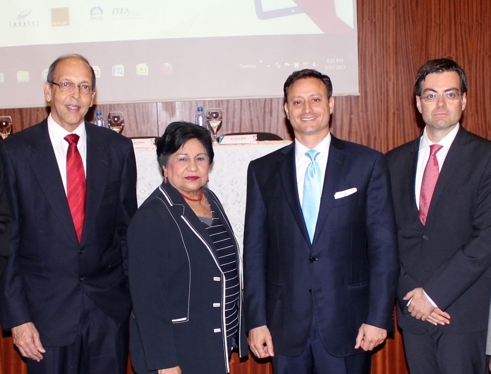 ?p=image&amp;src=%7B%22file%22%3A%22images%2Fprensa%2FDominicana+Software+2013+WEB Instituto Tecnol&oacute;gico de Santo Domingo - Dominicana Software acerca entidades de la industria del software