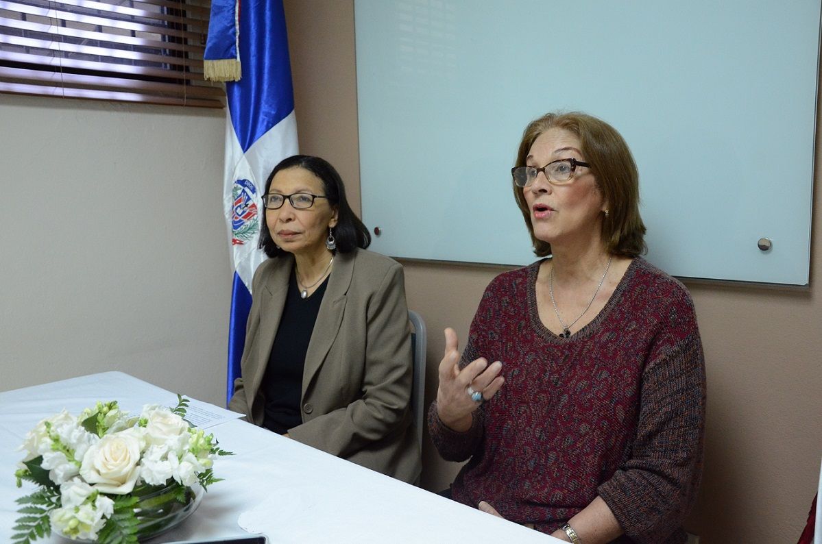 ?p=image&amp;src=%7B%22file%22%3A%22images%2Fnews%2FLourdes+Contreras+y+Elsa+Alcntara Instituto Tecnol&oacute;gico de Santo Domingo - Centro de Estudios de G&eacute;nero propone  Sistema de Atenci&oacute;n Integral a la Violencia contra la Mujer