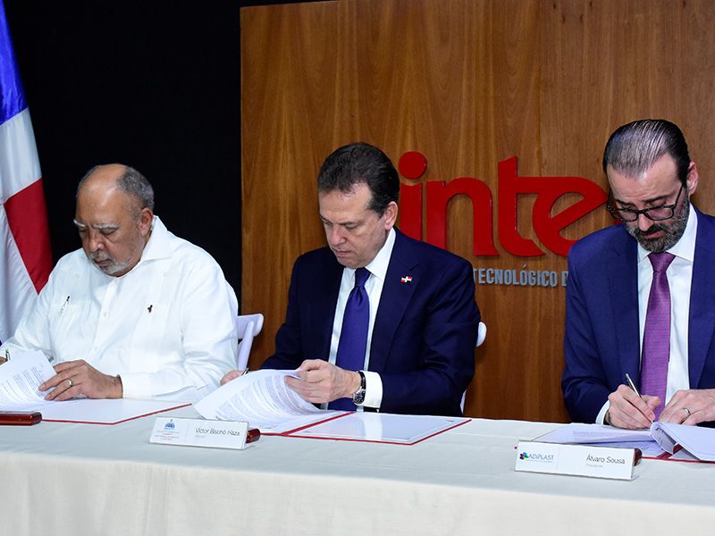 ?p=image&src=%7B%22file%22%3A%22images%2About-intec%2FInterinstitutional+Relations%2Fri-3 Instituto Tecnológico de Santo Domingo - Inter-institutional relations