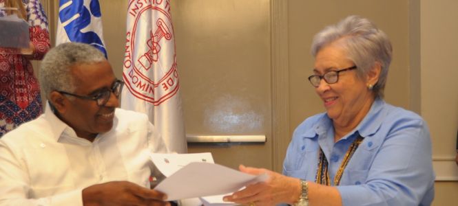 ?p=image&amp;src=%7B%22file%22%3A%22images%2Fnews%2FRolandoGuzman-AltagraciaGuzman Instituto Tecnol&oacute;gico de Santo Domingo - Notas de prensa