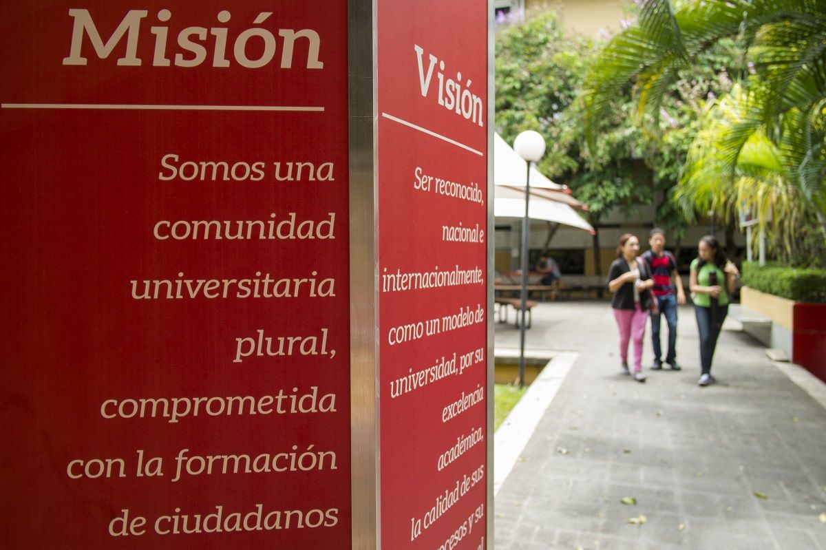 ?p=image&amp;src=%7B%22file%22%3A%22images%2Fnews%2FCampus-Intec Instituto Tecnol&oacute;gico de Santo Domingo - Comit&eacute; de alto nivel acompa&ntilde;ar&aacute; dise&ntilde;o Plan Estrat&eacute;gico Institucional 2022