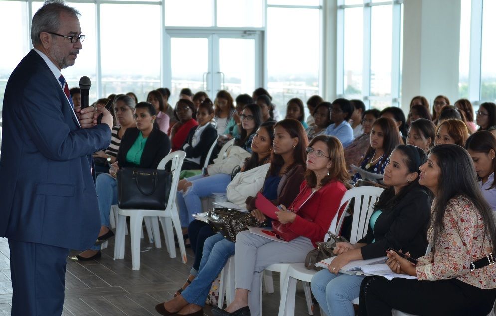 ?p=image&amp;src=%7B%22file%22%3A%22images%2Fprensa%2FDSC_7269 Instituto Tecnol&oacute;gico de Santo Domingo - Curso taller avanzado de terapia nutricional