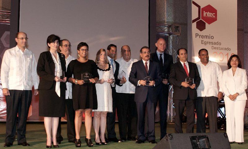 ?p=image&amp;src=%7B%22file%22%3A%22images%2Fprensa%2F234 Instituto Tecnol&oacute;gico de Santo Domingo - INTEC reconoce a ocho egresados por su trayectoria