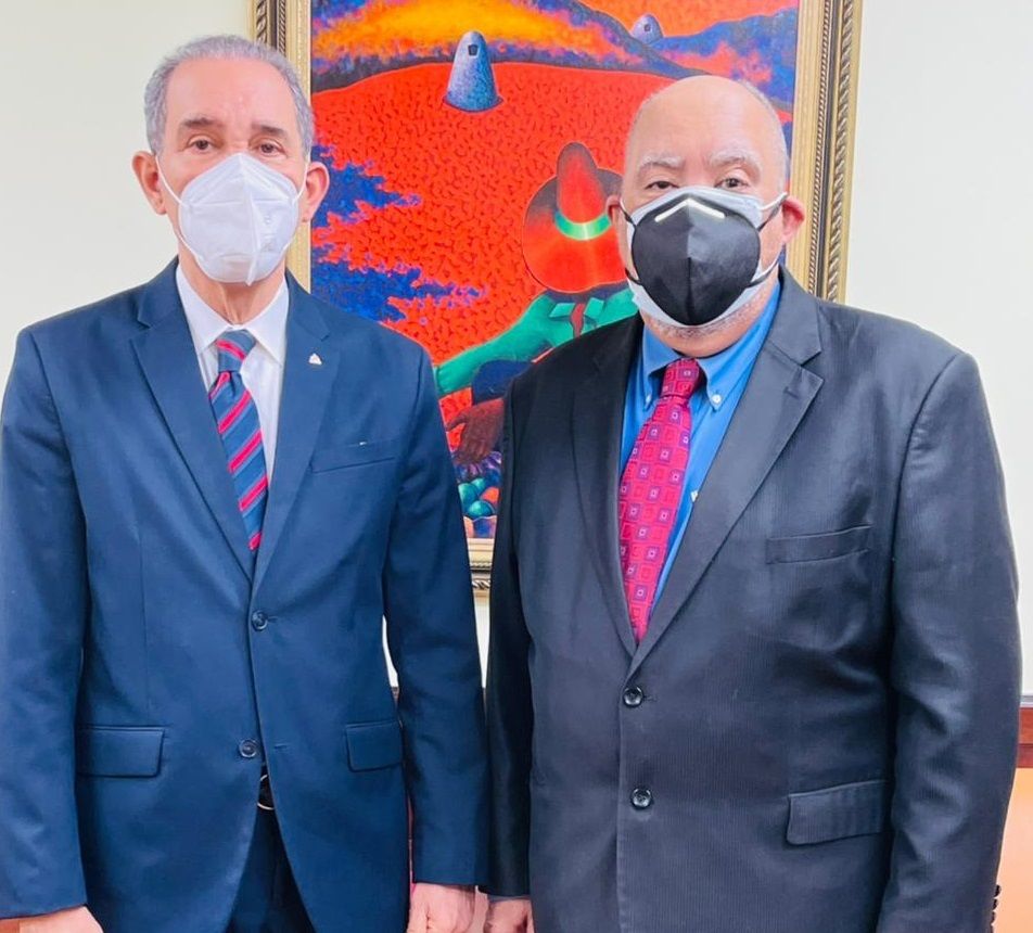 ?p=image&amp;src=%7B%22file%22%3A%22images%2Fnews%2Fvista+INTEC-2 Instituto Tecnol&oacute;gico de Santo Domingo - INTEC y MESCYT esbozan oferta de estudios doctorales a nivel nacional