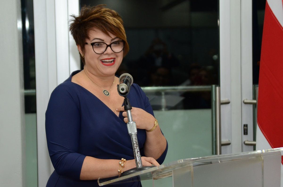 ?p=image&amp;src=%7B%22file%22%3A%22images%2Fnews%2FVanessaRicardo Instituto Tecnol&oacute;gico de Santo Domingo - Entregan t&iacute;tulos a sexto grupo de egresados maestr&iacute;a en Gerencia del Comercio Internacional 