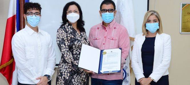 ?p=image&amp;src=%7B%22file%22%3A%22images%2Fnews%2FPatente+INTEC Instituto Tecnol&oacute;gico de Santo Domingo - Notas de prensa Investigaci&oacute;n