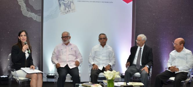 ?p=image&amp;src=%7B%22file%22%3A%22images%2Fnews%2FFotopanelistas Instituto Tecnol&oacute;gico de Santo Domingo - Notas de prensa