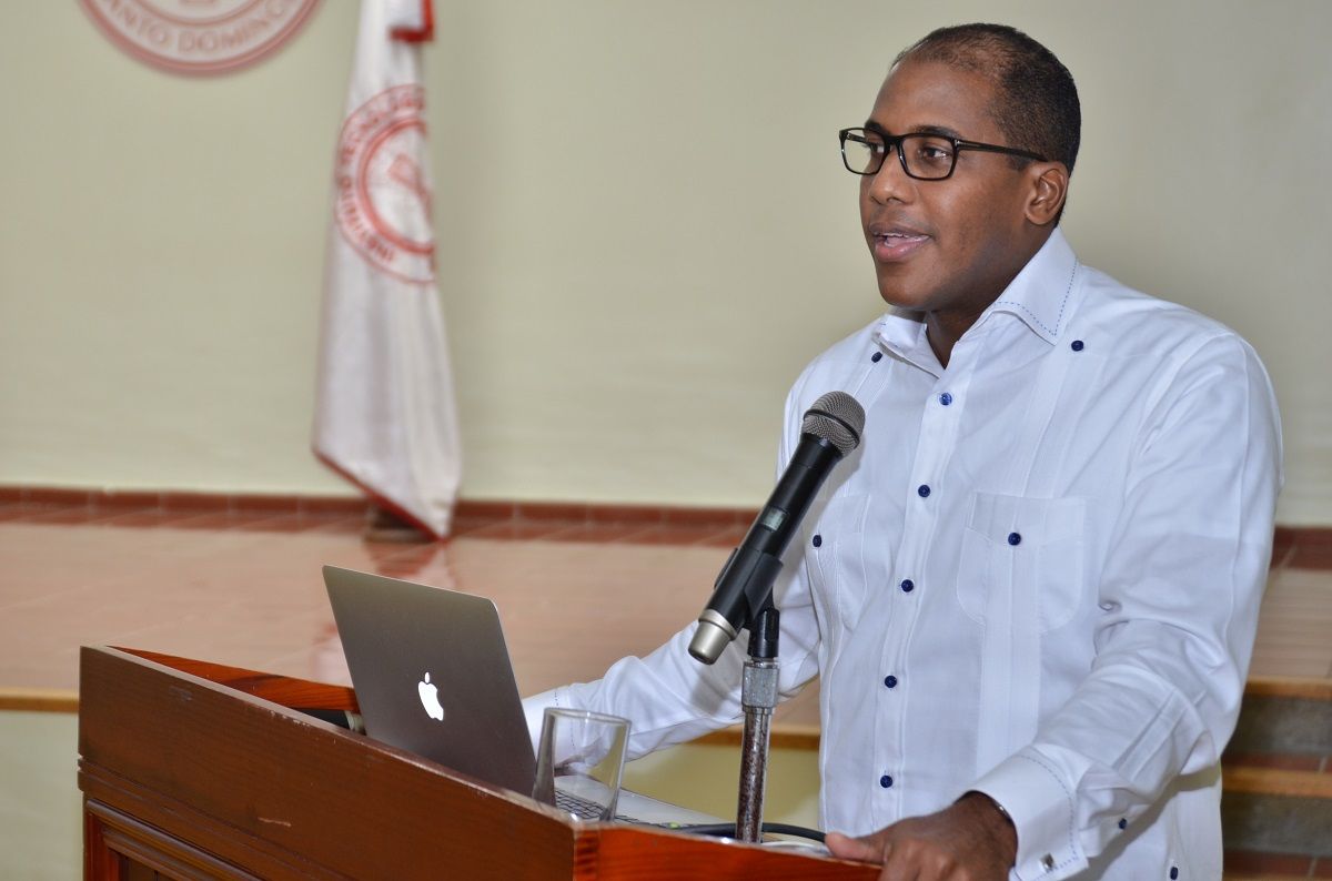 ?p=image&amp;src=%7B%22file%22%3A%22images%2Fnews%2FDSC_6844 Instituto Tecnol&oacute;gico de Santo Domingo - Hiddekel Morrison: &ldquo;El &eacute;xito profesional no es cuesti&oacute;n de suerte&rdquo;