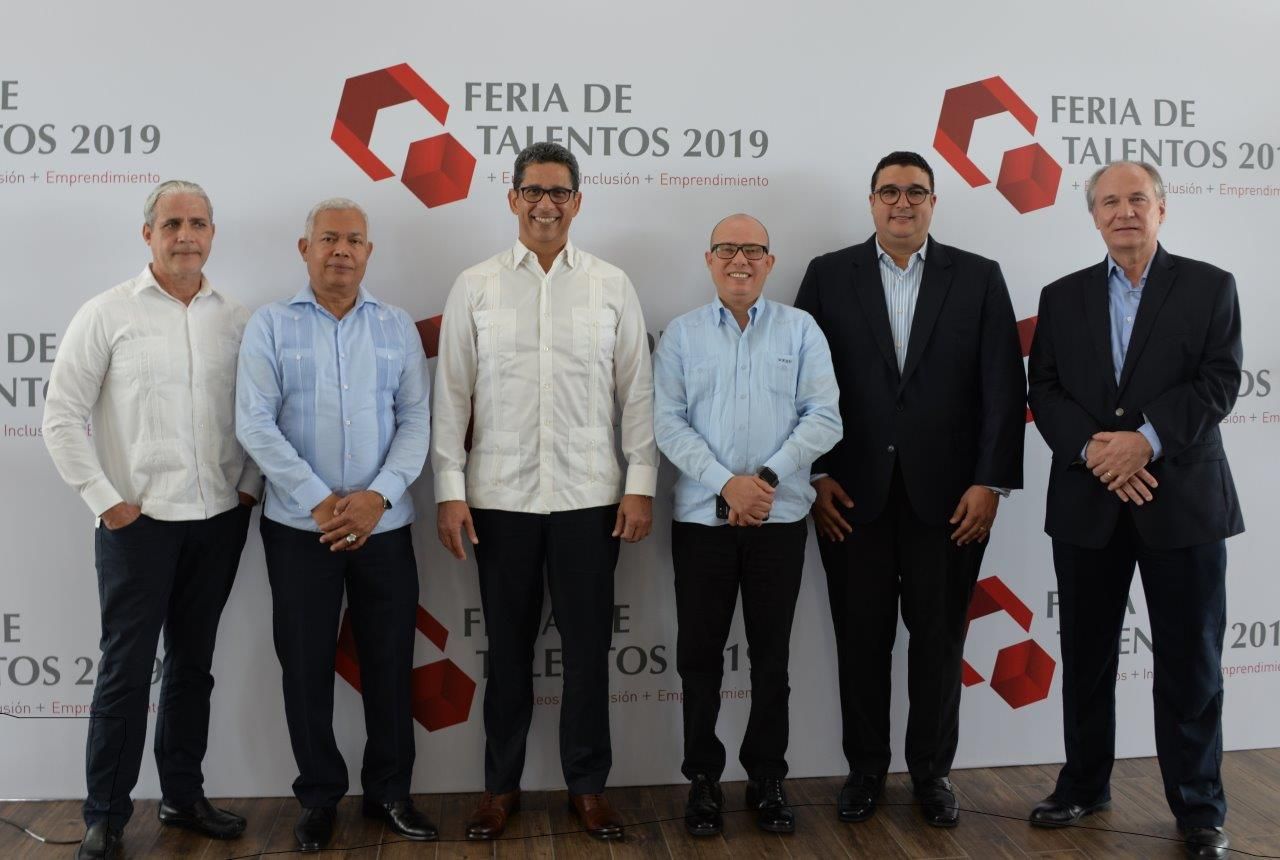 ?p=image&amp;src=%7B%22file%22%3A%22images%2Fnews%2FAutoridades+del+INTEC+junto+a+Augusto+Ramrez+Bon Instituto Tecnol&oacute;gico de Santo Domingo - La diversidad: un valor en los lugares de estudio y trabajo 