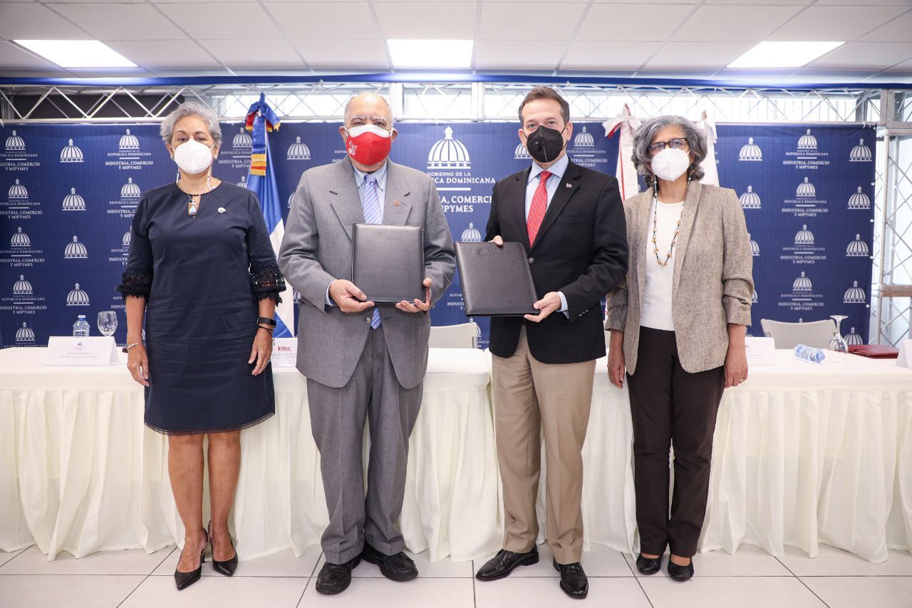 ?p=image&amp;src=%7B%22file%22%3A%22images%2Fnews%2FMICM+e+INTEC Instituto Tecnol&oacute;gico de Santo Domingo - MICM e INTEC fortalecer&aacute;n capacitaci&oacute;n e investigaci&oacute;n estrat&eacute;gica sobre comercio exterior y tratados comerciales