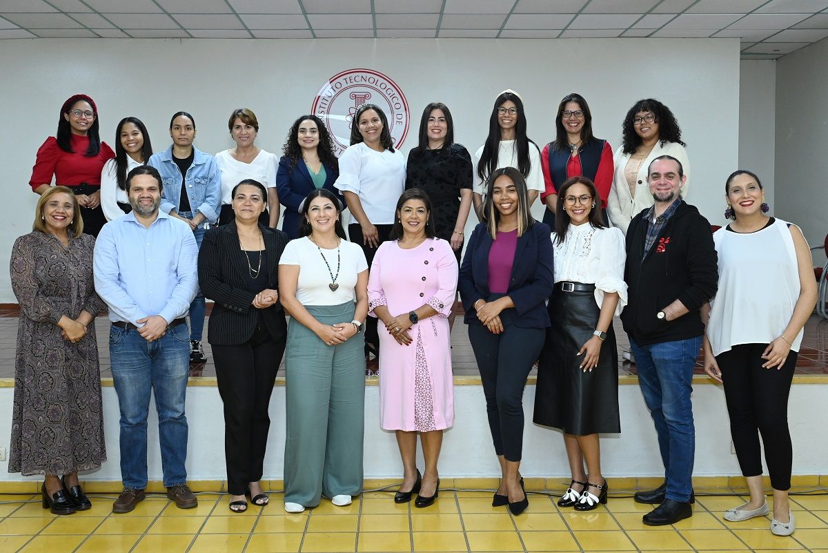 ?p=image&amp;src=%7B%22file%22%3A%22images%2Fnews%2FTaller+de+portavoces Instituto Tecnol&oacute;gico de Santo Domingo - Taller de Portavoces capacita en habilidades de vocer&iacute;a