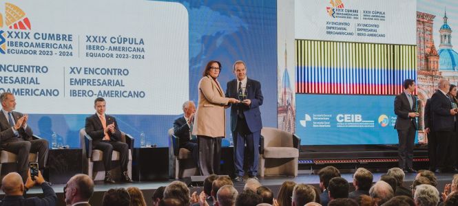 ?p=image&amp;src=%7B%22file%22%3A%22images%2Fnews%2FPremiacioonINTEC-FUNDIBEQ Instituto Tecnol&oacute;gico de Santo Domingo - Notas de prensa