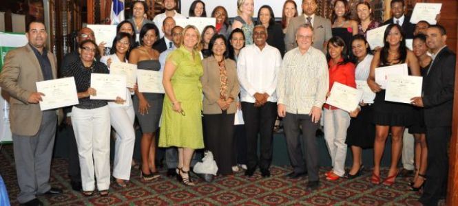 ?p=image&amp;src=%7B%22file%22%3A%22images%2Fprensa%2F412 Instituto Tecnol&oacute;gico de Santo Domingo - Notas de prensa