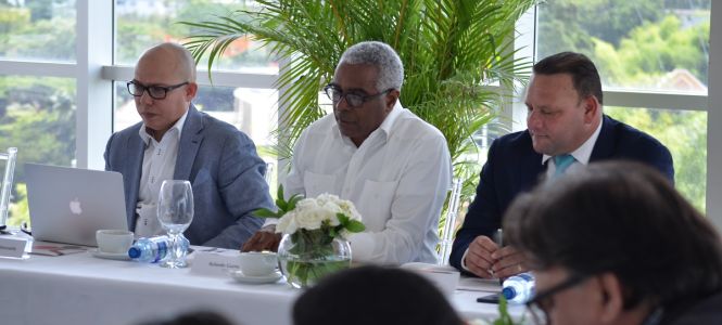 ?p=image&amp;src=%7B%22file%22%3A%22images%2Fnews%2FRDLAB1 Instituto Tecnol&oacute;gico de Santo Domingo - Notas de prensa