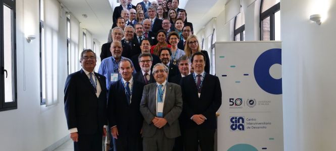 ?p=image&amp;src=%7B%22file%22%3A%22images%2Fnews%2FRector+en+CINDA Instituto Tecnol&oacute;gico de Santo Domingo - Notas de prensa