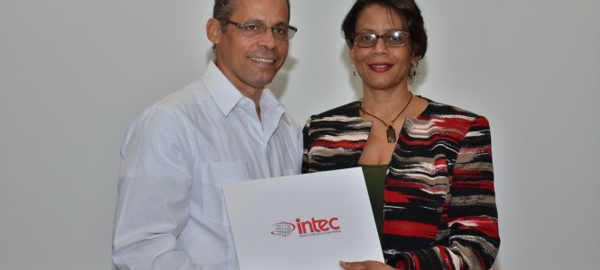 ?p=image&amp;src=%7B%22file%22%3A%22images%2Fnews%2Fcapcitacion-docentes-20161007 Instituto Tecnol&oacute;gico de Santo Domingo - Notas de prensa