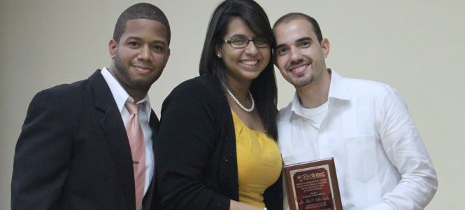 ?p=image&amp;src=%7B%22file%22%3A%22images%2Fprensa%2FBioINTEC+reconocimiento+grupo Instituto Tecnol&oacute;gico de Santo Domingo - Notas de prensa