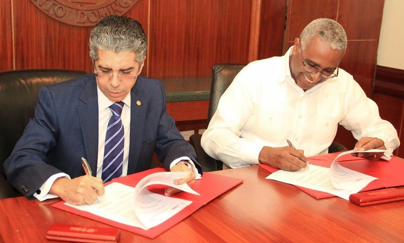 ?p=image&amp;src=%7B%22file%22%3A%22images%2Fprensa%2FIMG_32801 Instituto Tecnol&oacute;gico de Santo Domingo - REDOMIF e INTEC capacitar&aacute;n en temas de microfinanzas