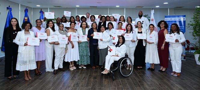 ?p=image&amp;src=%7B%22file%22%3A%22images%2Fnews%2FdiplomadoPoliticasPublicas Instituto Tecnol&oacute;gico de Santo Domingo - Notas de prensa CEG