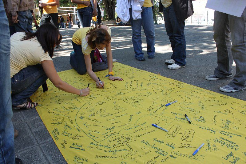 ?p=image&amp;src=%7B%22file%22%3A%22images%2Fprensa%2F262 Instituto Tecnol&oacute;gico de Santo Domingo - Estudiantes de INTEC apoyan el 4% para la educaci&oacute;n